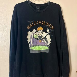 Our Universe Disney The Evil Queen/HalloQueen Crewneck